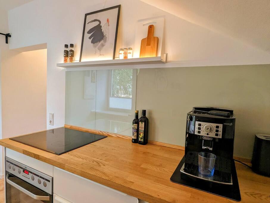 Apartment Mit Balkon In Hannover-Ahlem Bagian luar foto
